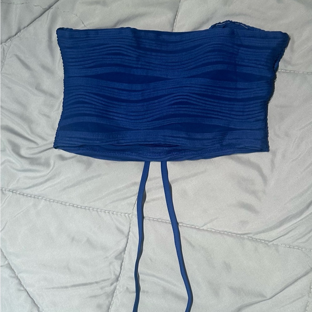 Blue Strapless Ruched Top - Picture 3 of 3